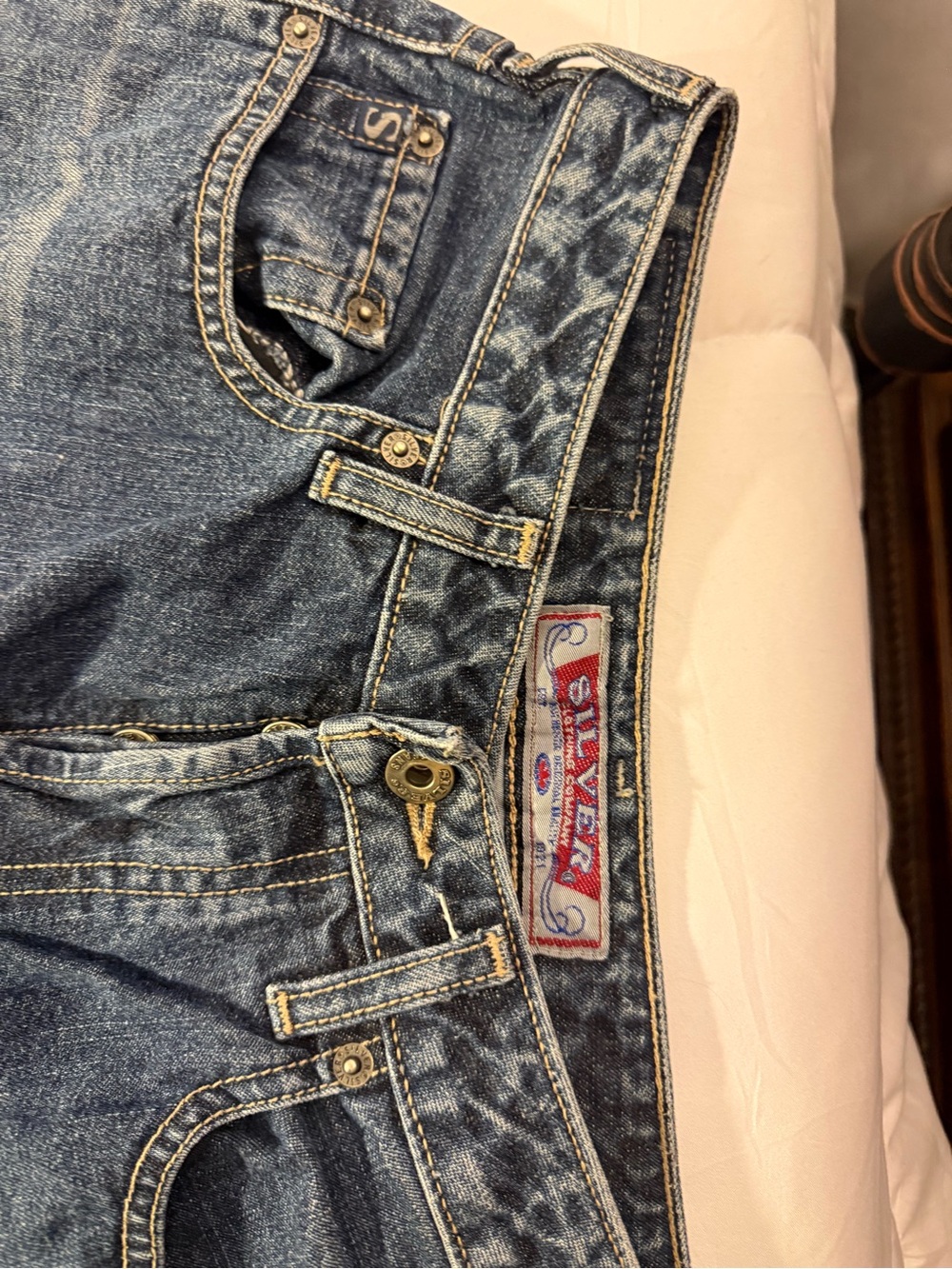 Levi's Men's Blue Relaxed Denim Jeans